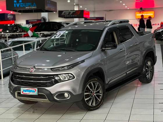 FIAT TORO 2.0 16V TURBO DIESEL VOLCANO 4WD AT9 FIAT TORO 2.0 16V TURBO DIESEL VOLCANO 4WD AT9